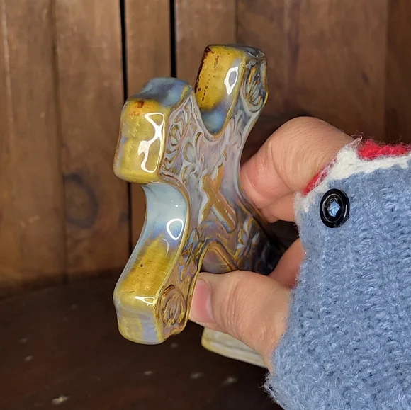 Gold and Gray Ceramic Cross - Picture 11 of 12